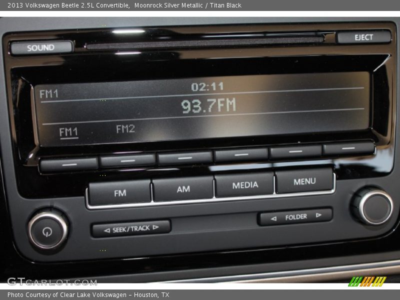 Moonrock Silver Metallic / Titan Black 2013 Volkswagen Beetle 2.5L Convertible