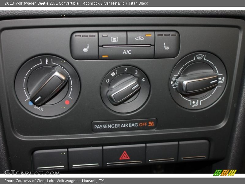 Moonrock Silver Metallic / Titan Black 2013 Volkswagen Beetle 2.5L Convertible