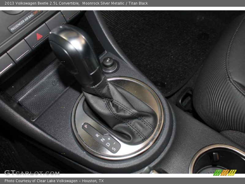 Moonrock Silver Metallic / Titan Black 2013 Volkswagen Beetle 2.5L Convertible