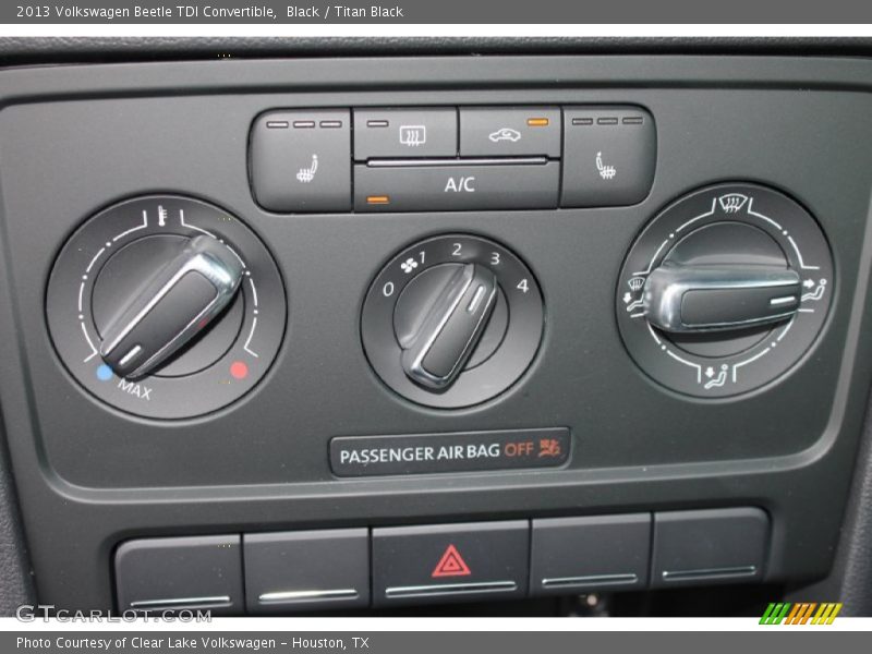 Black / Titan Black 2013 Volkswagen Beetle TDI Convertible