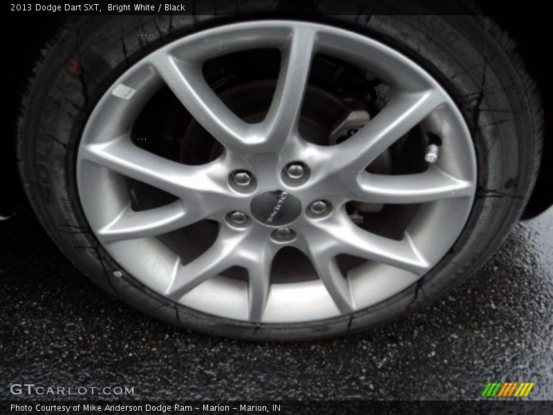 Bright White / Black 2013 Dodge Dart SXT