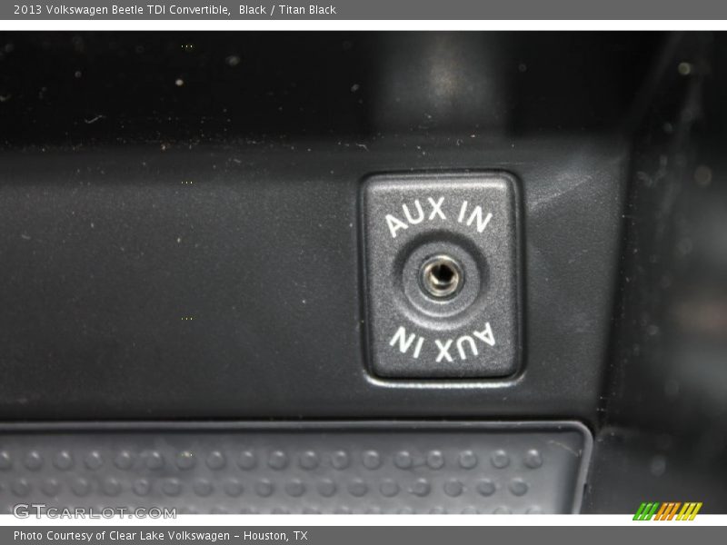 Black / Titan Black 2013 Volkswagen Beetle TDI Convertible