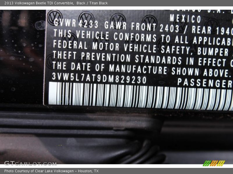 Black / Titan Black 2013 Volkswagen Beetle TDI Convertible