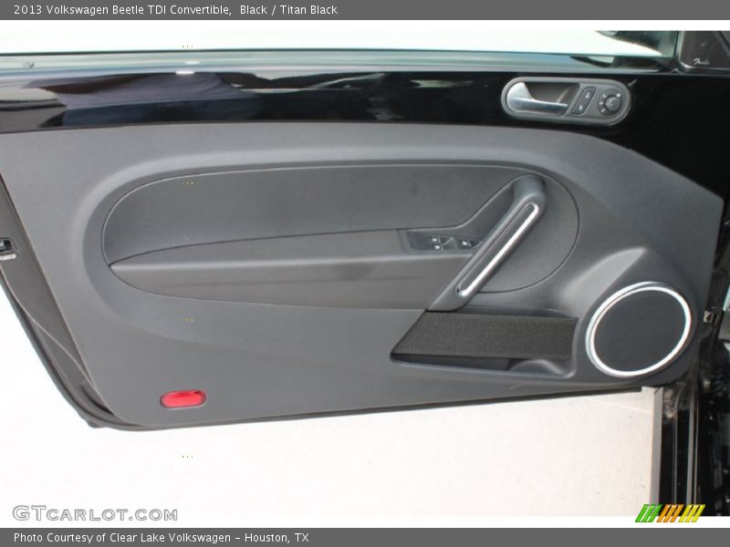 Black / Titan Black 2013 Volkswagen Beetle TDI Convertible