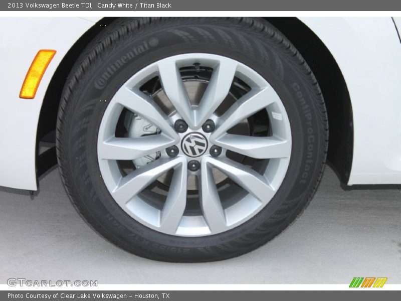Candy White / Titan Black 2013 Volkswagen Beetle TDI