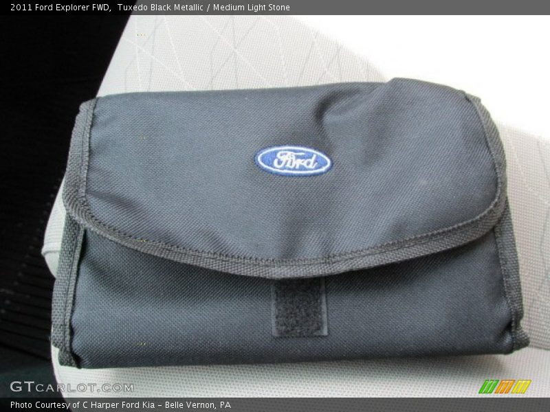 Tuxedo Black Metallic / Medium Light Stone 2011 Ford Explorer FWD