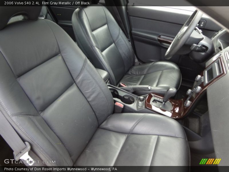 Flint Gray Metallic / Off Black 2006 Volvo S40 2.4i