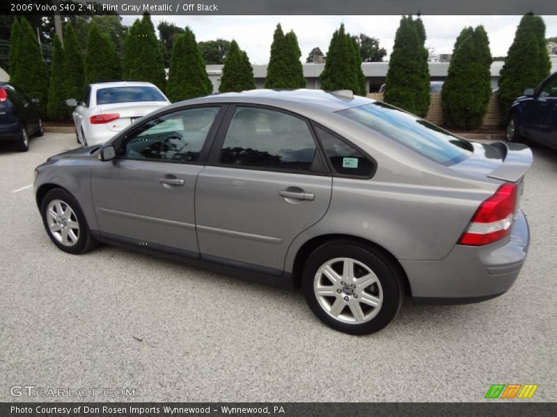 Flint Gray Metallic / Off Black 2006 Volvo S40 2.4i