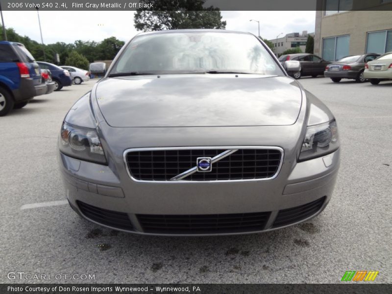 Flint Gray Metallic / Off Black 2006 Volvo S40 2.4i