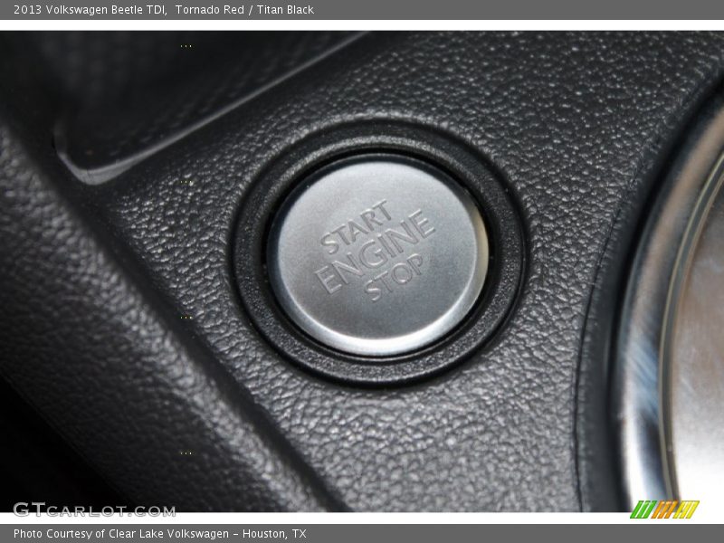 Tornado Red / Titan Black 2013 Volkswagen Beetle TDI