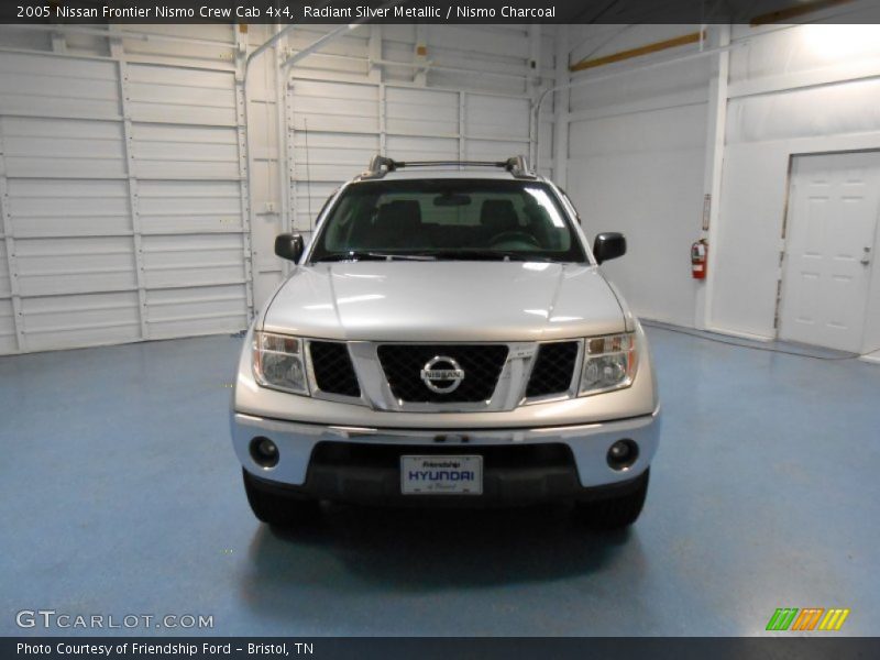 Radiant Silver Metallic / Nismo Charcoal 2005 Nissan Frontier Nismo Crew Cab 4x4