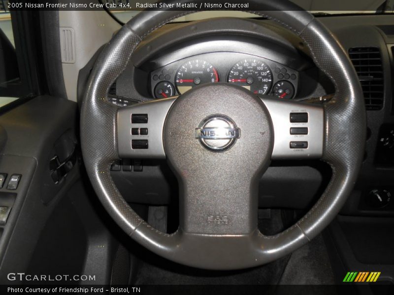 Radiant Silver Metallic / Nismo Charcoal 2005 Nissan Frontier Nismo Crew Cab 4x4