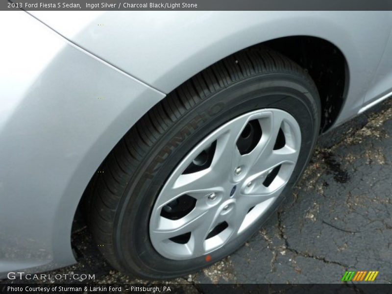 Ingot Silver / Charcoal Black/Light Stone 2013 Ford Fiesta S Sedan