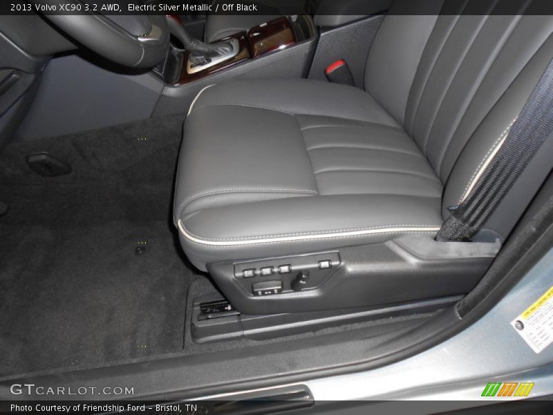 Electric Silver Metallic / Off Black 2013 Volvo XC90 3.2 AWD