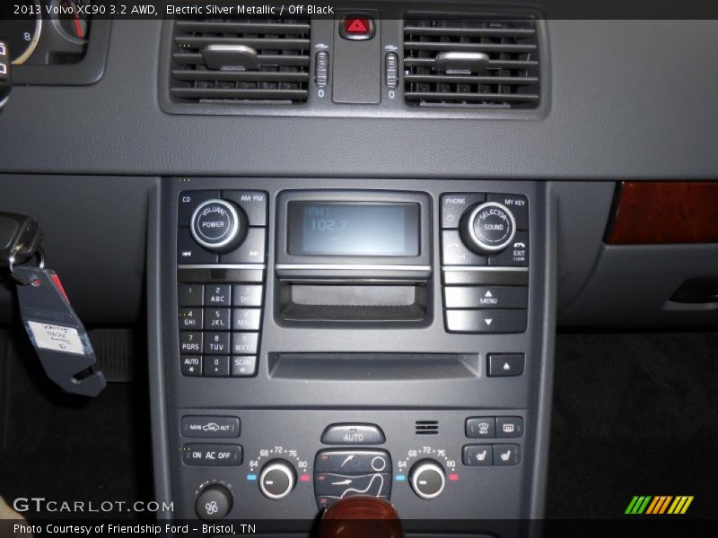 Electric Silver Metallic / Off Black 2013 Volvo XC90 3.2 AWD