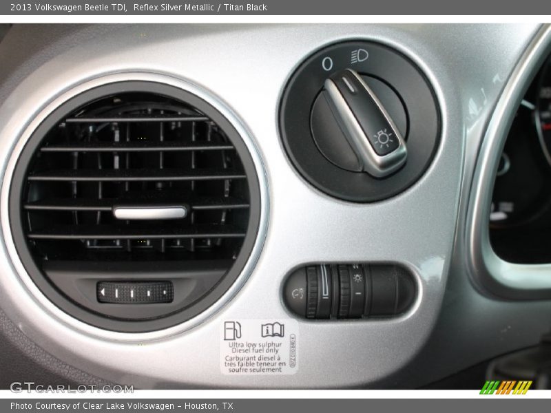 Reflex Silver Metallic / Titan Black 2013 Volkswagen Beetle TDI