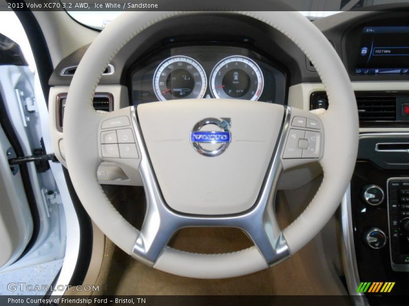  2013 XC70 3.2 AWD Steering Wheel