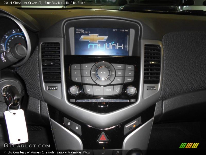 Controls of 2014 Cruze LT