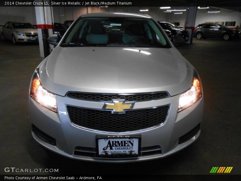 Silver Ice Metallic / Jet Black/Medium Titanium 2014 Chevrolet Cruze LS