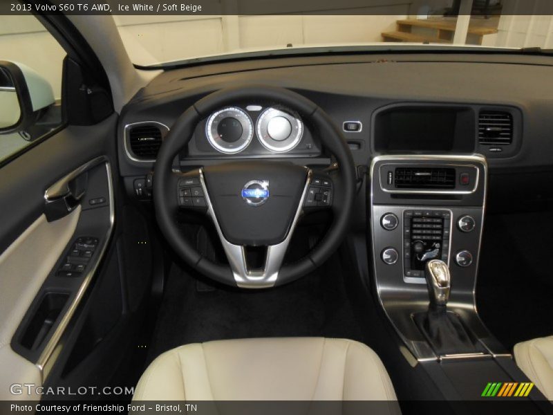 Dashboard of 2013 S60 T6 AWD