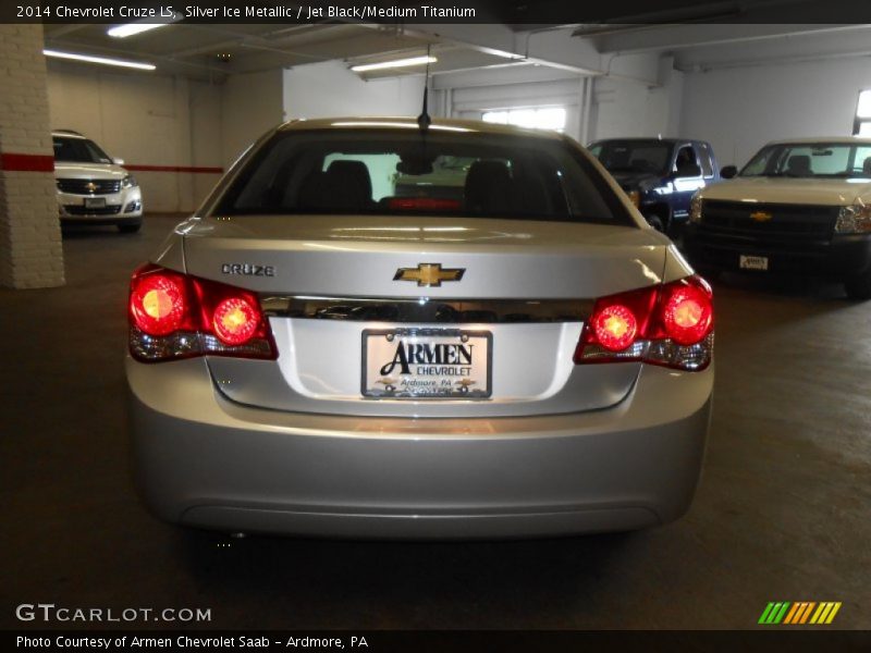 Silver Ice Metallic / Jet Black/Medium Titanium 2014 Chevrolet Cruze LS