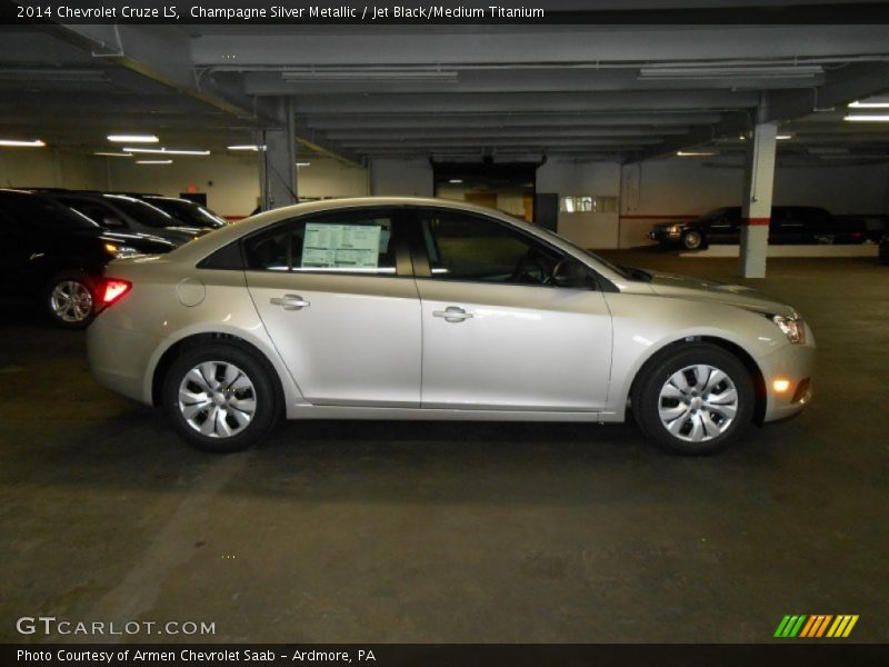 Champagne Silver Metallic / Jet Black/Medium Titanium 2014 Chevrolet Cruze LS