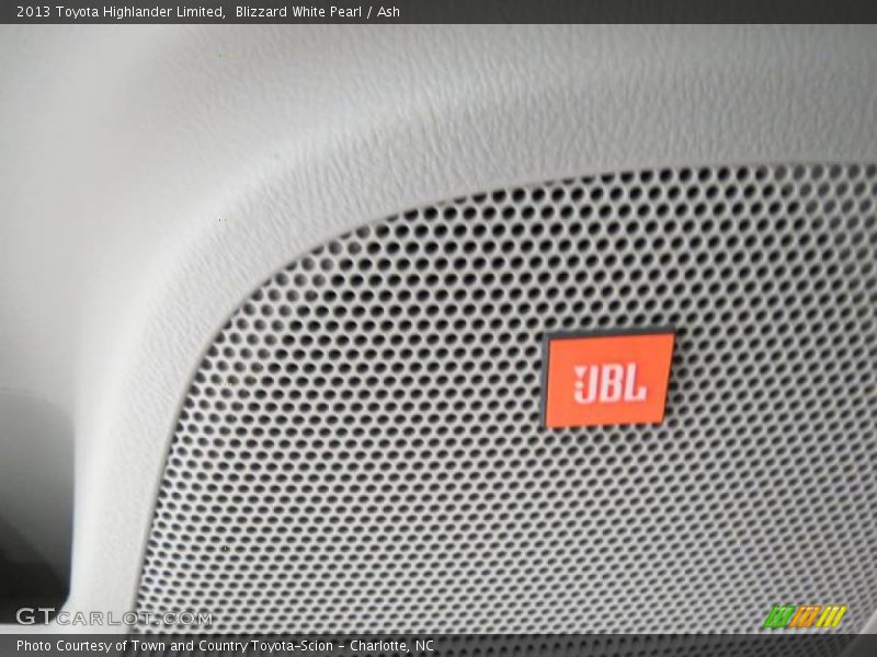 Blizzard White Pearl / Ash 2013 Toyota Highlander Limited