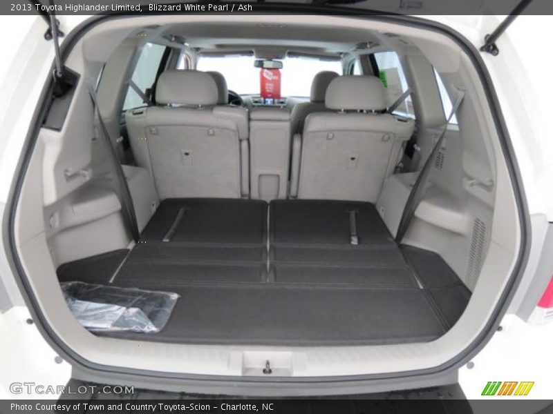 Blizzard White Pearl / Ash 2013 Toyota Highlander Limited