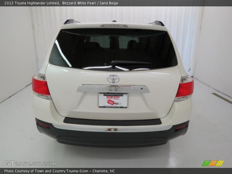 Blizzard White Pearl / Sand Beige 2013 Toyota Highlander Limited