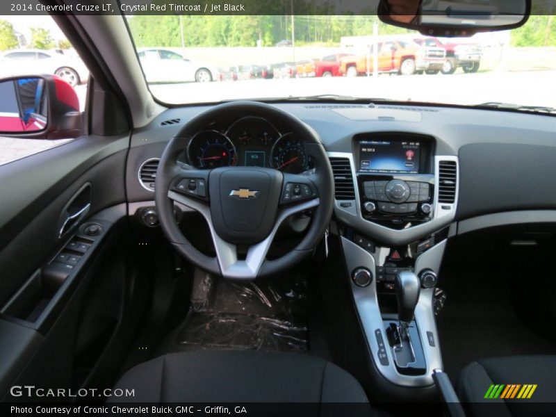 Dashboard of 2014 Cruze LT