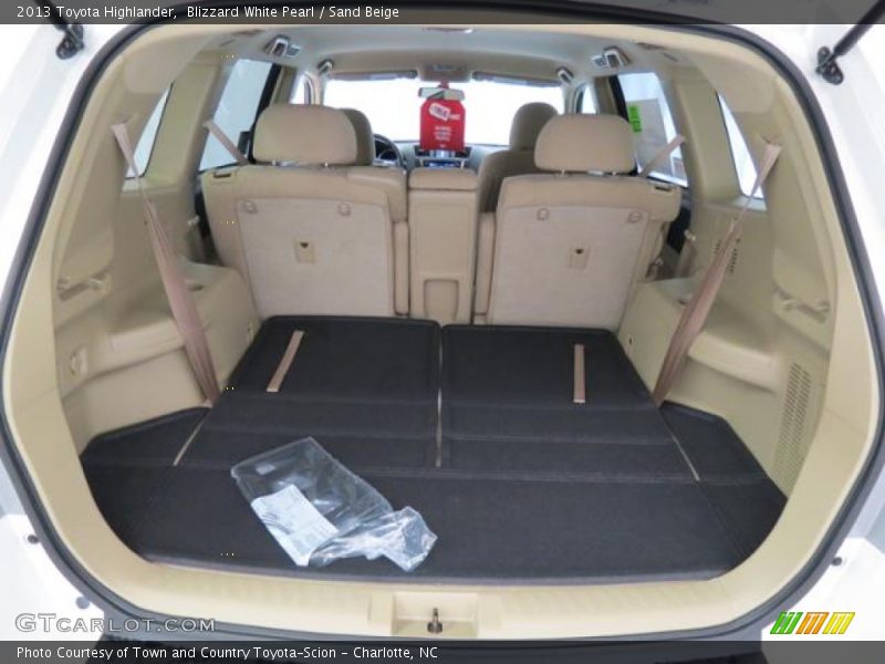 Blizzard White Pearl / Sand Beige 2013 Toyota Highlander