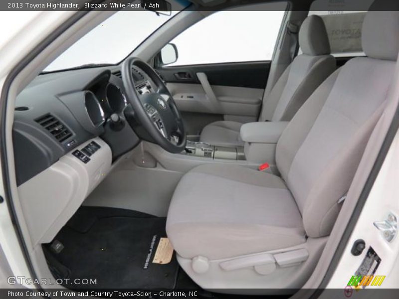 Blizzard White Pearl / Ash 2013 Toyota Highlander