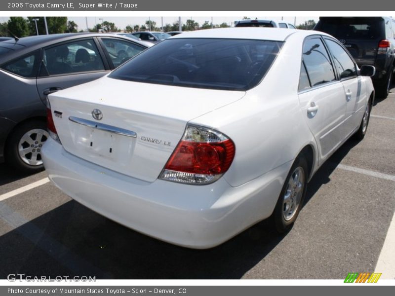 Super White / Taupe 2006 Toyota Camry LE