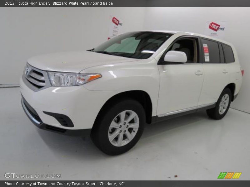 Blizzard White Pearl / Sand Beige 2013 Toyota Highlander