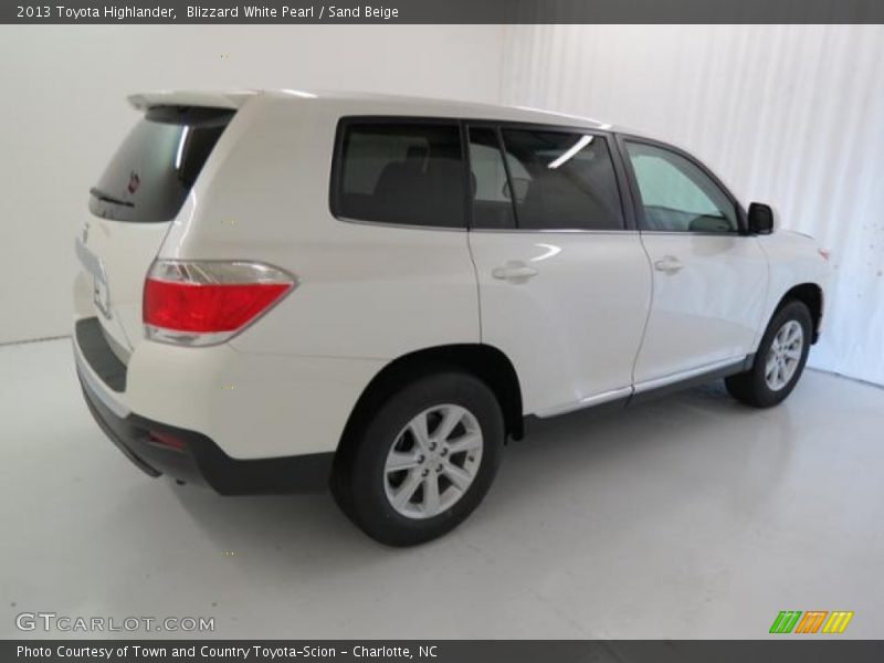 Blizzard White Pearl / Sand Beige 2013 Toyota Highlander