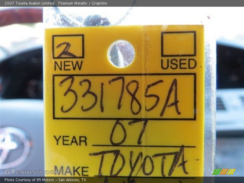 Titanium Metallic / Graphite 2007 Toyota Avalon Limited