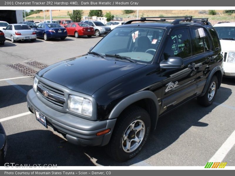 Front 3/4 View of 2001 Tracker ZR2 Hardtop 4WD