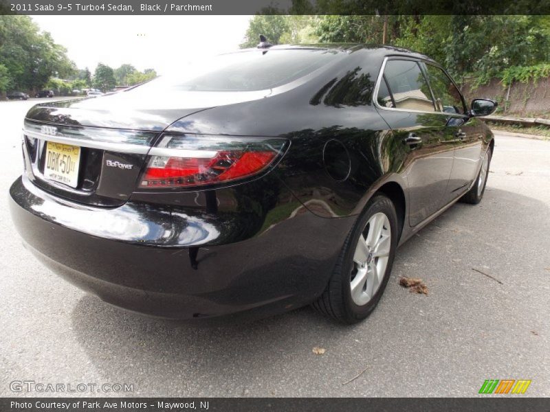 Black / Parchment 2011 Saab 9-5 Turbo4 Sedan