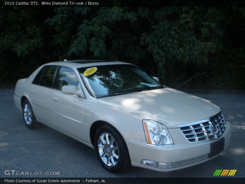 White Diamond Tri-coat / Ebony 2010 Cadillac DTS