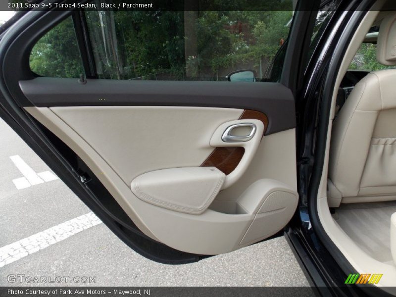 Door Panel of 2011 9-5 Turbo4 Sedan