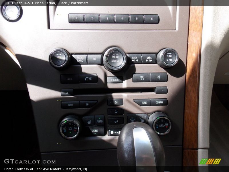 Controls of 2011 9-5 Turbo4 Sedan