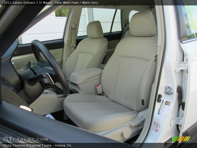 Satin White Pearl / Warm Ivory 2011 Subaru Outback 2.5i Wagon