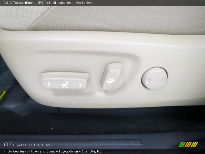 Blizzard White Pearl / Beige 2013 Toyota 4Runner SR5 4x4
