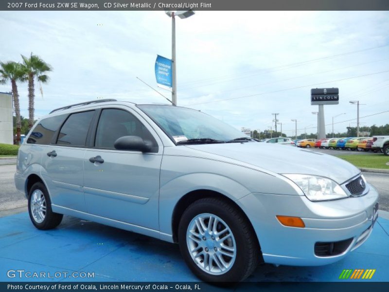 CD Silver Metallic / Charcoal/Light Flint 2007 Ford Focus ZXW SE Wagon