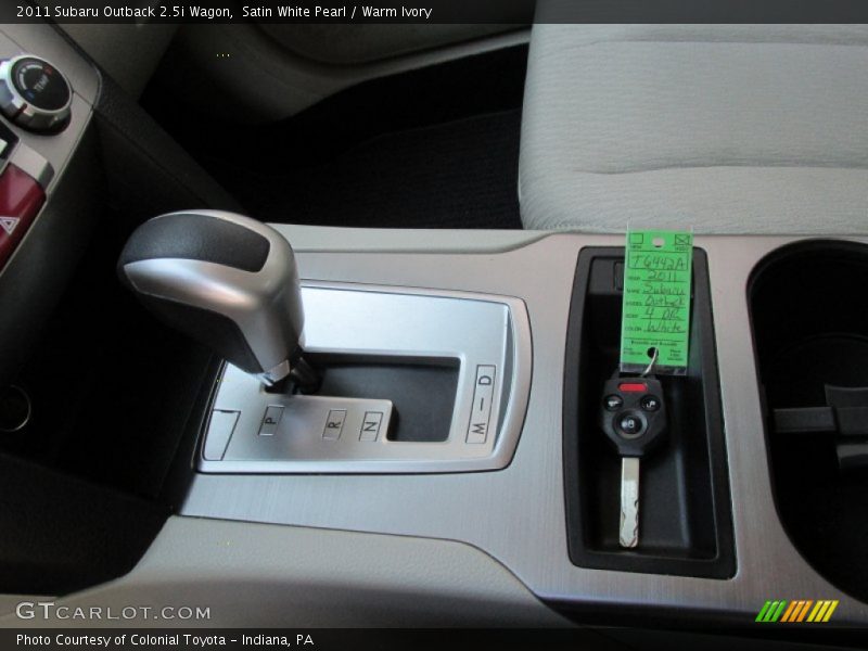 Satin White Pearl / Warm Ivory 2011 Subaru Outback 2.5i Wagon
