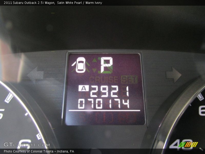 Satin White Pearl / Warm Ivory 2011 Subaru Outback 2.5i Wagon