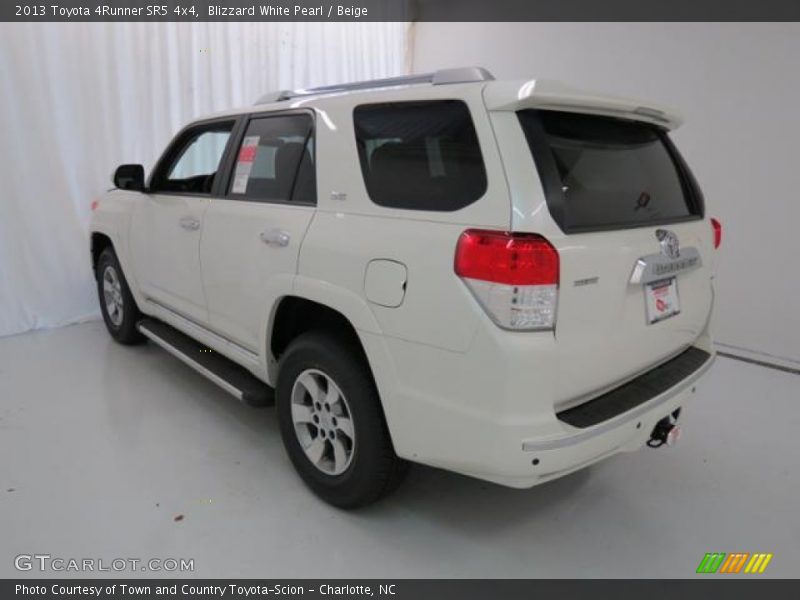Blizzard White Pearl / Beige 2013 Toyota 4Runner SR5 4x4