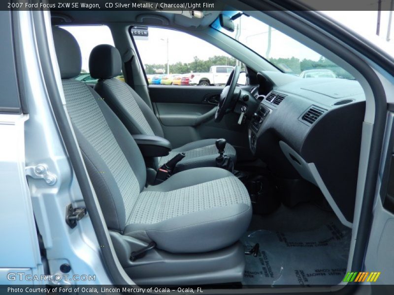 CD Silver Metallic / Charcoal/Light Flint 2007 Ford Focus ZXW SE Wagon