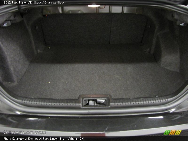  2012 Fusion SE Trunk
