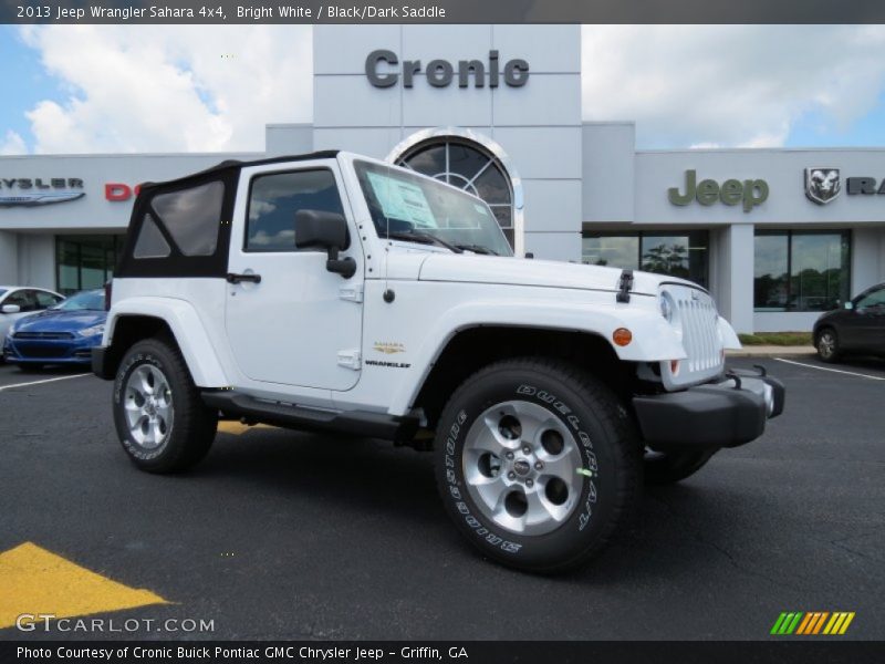 Bright White / Black/Dark Saddle 2013 Jeep Wrangler Sahara 4x4